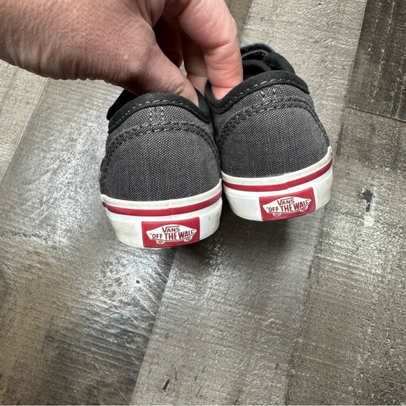 Vans Black and Red Sneakers with Velcro Straps toddler size 6 - Picture 5 of 9